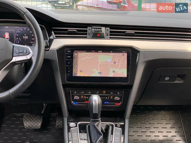 Чорний Фольксваген Пассат, об'ємом двигуна 2 л та пробігом 190 тис. км за 21755 $, фото 68 на Automoto.ua