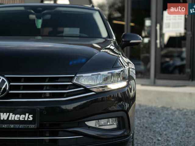 Черный Фольксваген Пассат, объемом двигателя 2 л и пробегом 252 тыс. км за 22900 $, фото 6 на Automoto.ua