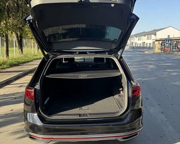 Фольксваген Пассат 2021 у Житомирі на Automoto.ua Чорний Фольксваген Пассат, об'ємом двигуна 2 л та пробігом 205 тис. км за 29500 $, фото 29 на Automoto.ua