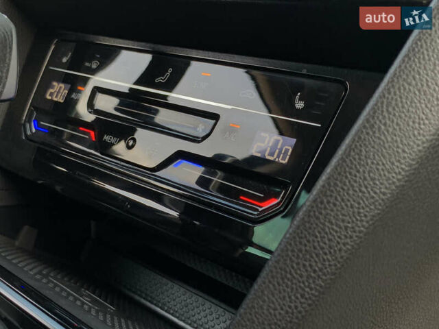 Чорний Фольксваген Пассат, об'ємом двигуна 2 л та пробігом 190 тис. км за 21755 $, фото 43 на Automoto.ua