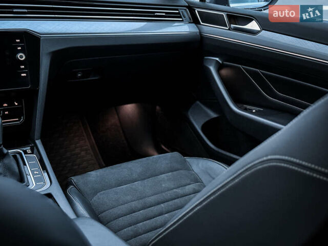 Черный Фольксваген Пассат, объемом двигателя 1.4 л и пробегом 180 тыс. км за 21499 $, фото 47 на Automoto.ua