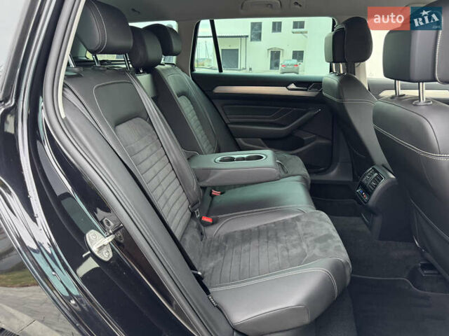 Черный Фольксваген Пассат, объемом двигателя 1.97 л и пробегом 198 тыс. км за 24500 $, фото 17 на Automoto.ua