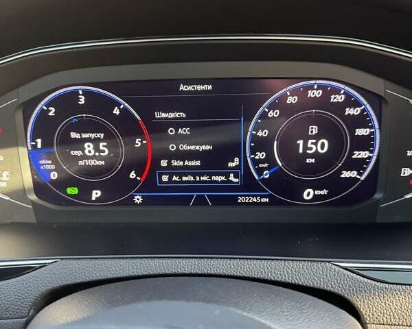 Фольксваген Пассат 2021 у Житомирі на Automoto.ua Чорний Фольксваген Пассат, об'ємом двигуна 2 л та пробігом 205 тис. км за 29500 $, фото 45 на Automoto.ua