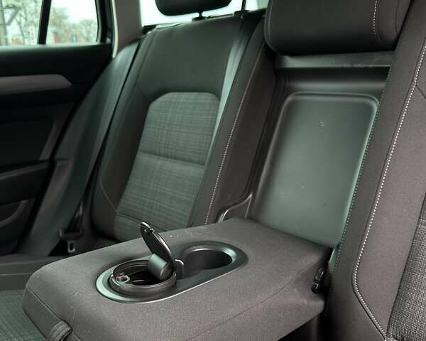 Черный Фольксваген Пассат, объемом двигателя 2 л и пробегом 80 тыс. км за 23999 $, фото 21 на Automoto.ua