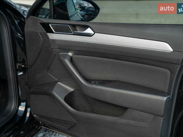 Черный Фольксваген Пассат, объемом двигателя 2 л и пробегом 252 тыс. км за 22900 $, фото 27 на Automoto.ua