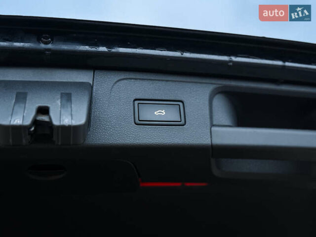 Черный Фольксваген Пассат, объемом двигателя 1.4 л и пробегом 180 тыс. км за 21499 $, фото 51 на Automoto.ua