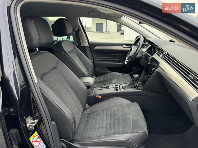 Черный Фольксваген Пассат, объемом двигателя 1.97 л и пробегом 198 тыс. км за 24500 $, фото 18 на Automoto.ua