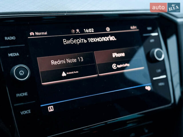 Черный Фольксваген Пассат, объемом двигателя 1.4 л и пробегом 180 тыс. км за 21499 $, фото 71 на Automoto.ua