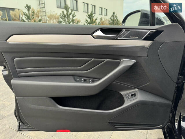 Черный Фольксваген Пассат, объемом двигателя 1.97 л и пробегом 198 тыс. км за 24500 $, фото 14 на Automoto.ua