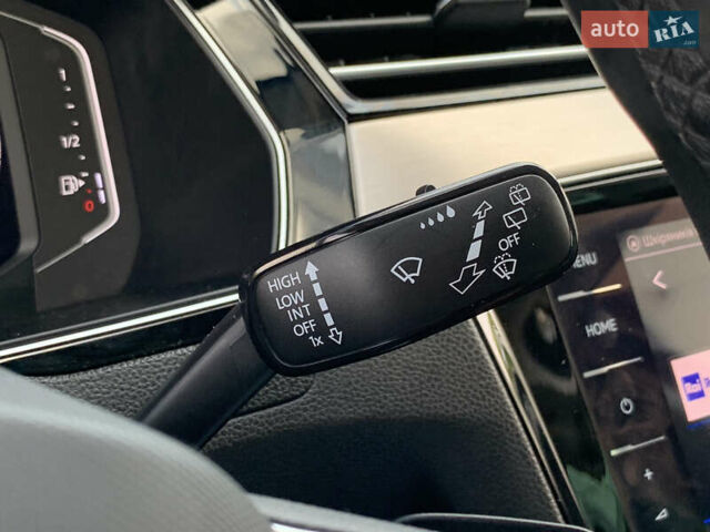 Чорний Фольксваген Пассат, об'ємом двигуна 2 л та пробігом 190 тис. км за 21755 $, фото 55 на Automoto.ua