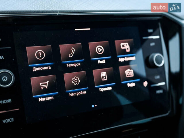 Черный Фольксваген Пассат, объемом двигателя 1.4 л и пробегом 180 тыс. км за 21499 $, фото 84 на Automoto.ua