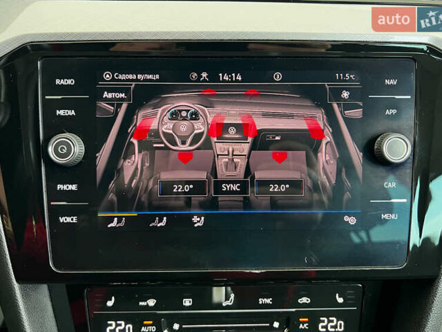 Чорний Фольксваген Пассат, об'ємом двигуна 2 л та пробігом 199 тис. км за 20550 $, фото 21 на Automoto.ua