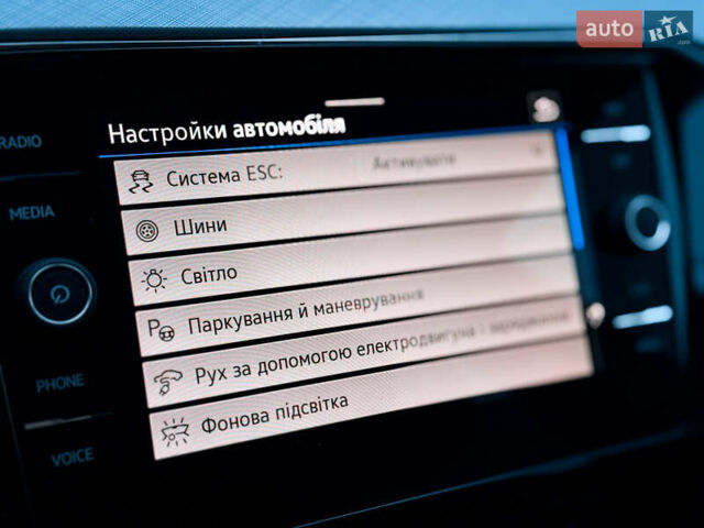 Черный Фольксваген Пассат, объемом двигателя 1.4 л и пробегом 180 тыс. км за 21499 $, фото 74 на Automoto.ua