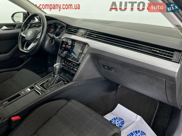 Черный Фольксваген Пассат, объемом двигателя 2 л и пробегом 199 тыс. км за 20550 $, фото 8 на Automoto.ua