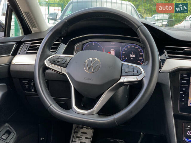 Чорний Фольксваген Пассат, об'ємом двигуна 2 л та пробігом 190 тис. км за 21755 $, фото 67 на Automoto.ua