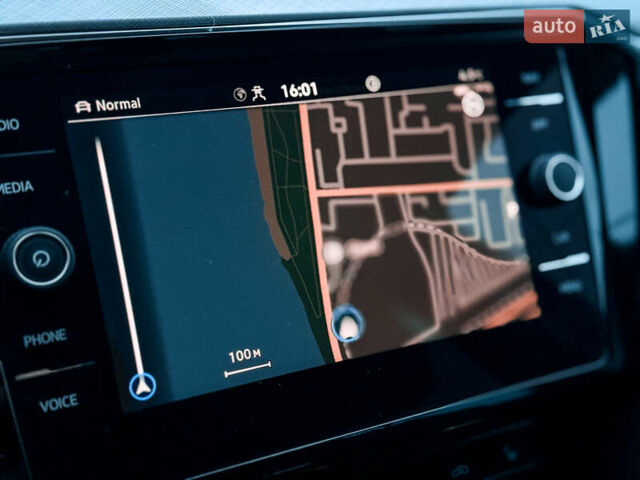 Черный Фольксваген Пассат, объемом двигателя 1.4 л и пробегом 180 тыс. км за 21499 $, фото 68 на Automoto.ua