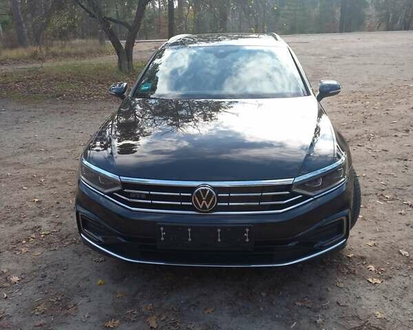 Черный Фольксваген Пассат, объемом двигателя 1.4 л и пробегом 205 тыс. км за 24500 $, фото 7 на Automoto.ua
