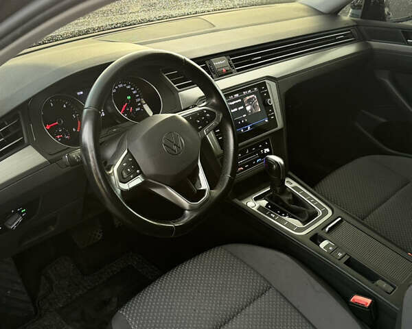 Фольксваген Пассат 2021 в Львове на Automoto.ua Черный Фольксваген Пассат, объемом двигателя 1.97 л и пробегом 175 тыс. км за 21900 $, фото 9 на Automoto.ua