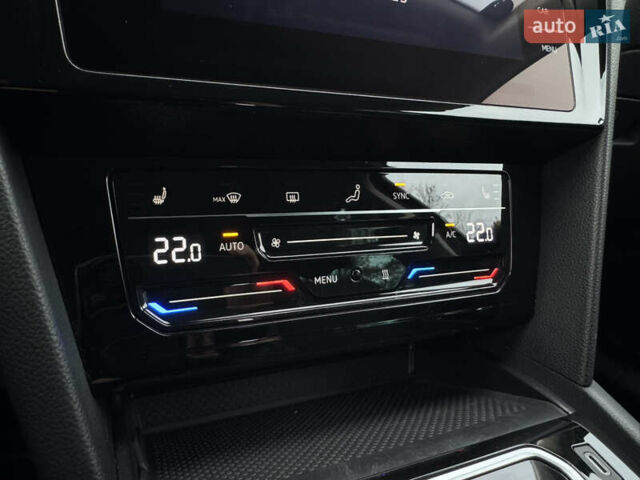 Черный Фольксваген Пассат, объемом двигателя 1.97 л и пробегом 198 тыс. км за 24500 $, фото 34 на Automoto.ua