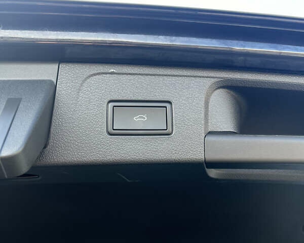 Черный Фольксваген Пассат, объемом двигателя 1.97 л и пробегом 211 тыс. км за 24490 $, фото 26 на Automoto.ua