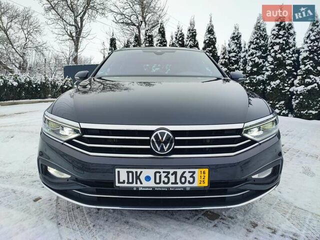 Черный Фольксваген Пассат, объемом двигателя 2 л и пробегом 123 тыс. км за 28900 $, фото 6 на Automoto.ua