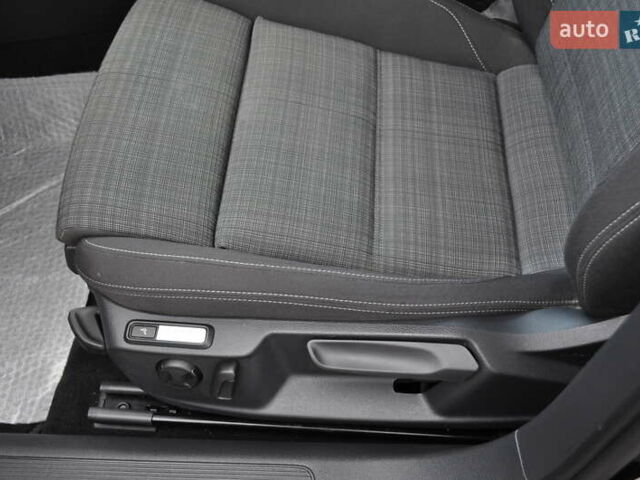 Черный Фольксваген Пассат, объемом двигателя 1.97 л и пробегом 152 тыс. км за 26500 $, фото 56 на Automoto.ua