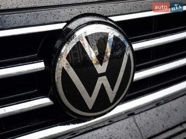 Черный Фольксваген Пассат, объемом двигателя 1.97 л и пробегом 208 тыс. км за 19900 $, фото 31 на Automoto.ua