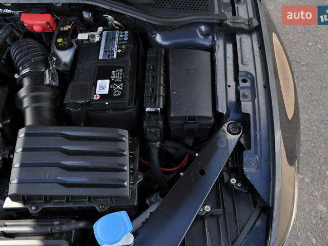 Черный Фольксваген Пассат, объемом двигателя 1.97 л и пробегом 152 тыс. км за 26500 $, фото 32 на Automoto.ua