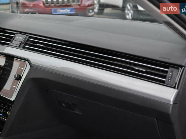 Черный Фольксваген Пассат, объемом двигателя 1.97 л и пробегом 152 тыс. км за 26500 $, фото 102 на Automoto.ua