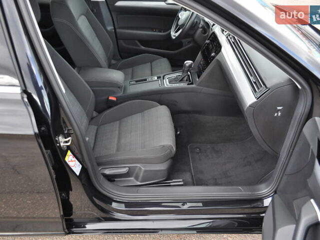 Черный Фольксваген Пассат, объемом двигателя 1.97 л и пробегом 152 тыс. км за 26500 $, фото 98 на Automoto.ua