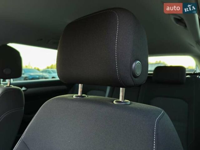 Черный Фольксваген Пассат, объемом двигателя 2 л и пробегом 221 тыс. км за 22999 $, фото 33 на Automoto.ua