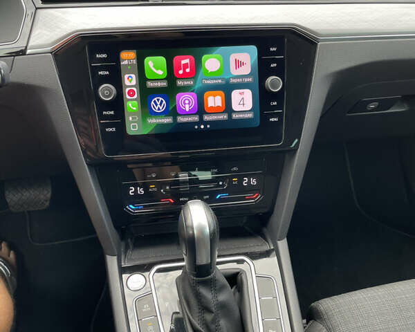 Черный Фольксваген Пассат, объемом двигателя 2 л и пробегом 205 тыс. км за 19999 $, фото 16 на Automoto.ua