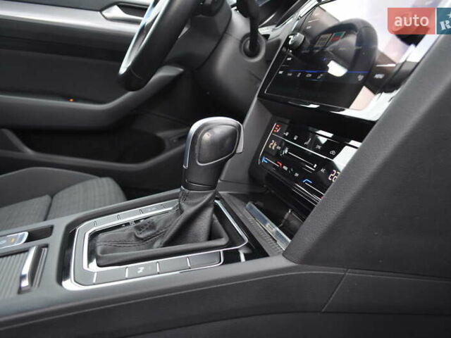 Черный Фольксваген Пассат, объемом двигателя 1.97 л и пробегом 152 тыс. км за 26500 $, фото 109 на Automoto.ua