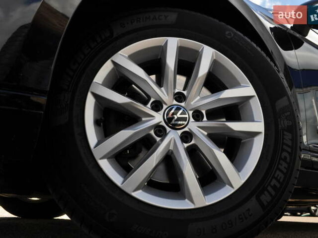 Черный Фольксваген Пассат, объемом двигателя 1.97 л и пробегом 152 тыс. км за 26500 $, фото 18 на Automoto.ua