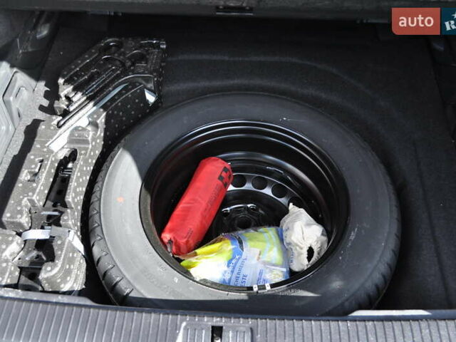 Черный Фольксваген Пассат, объемом двигателя 1.97 л и пробегом 152 тыс. км за 26500 $, фото 36 на Automoto.ua