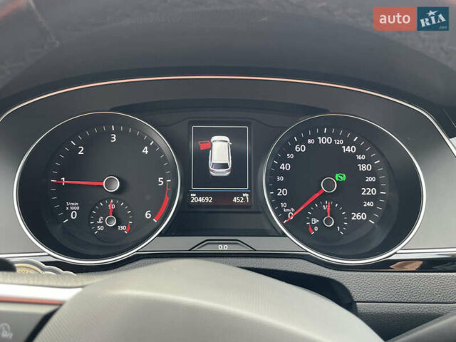 Черный Фольксваген Пассат, объемом двигателя 2 л и пробегом 205 тыс. км за 19999 $, фото 15 на Automoto.ua