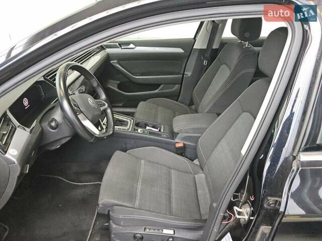 Чорний Фольксваген Пассат, об'ємом двигуна 2 л та пробігом 162 тис. км за 23899 $, фото 6 на Automoto.ua
