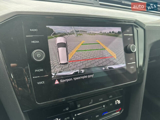 Черный Фольксваген Пассат, объемом двигателя 1.97 л и пробегом 120 тыс. км за 24500 $, фото 27 на Automoto.ua