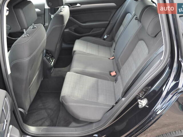 Черный Фольксваген Пассат, объемом двигателя 1.97 л и пробегом 152 тыс. км за 26500 $, фото 45 на Automoto.ua