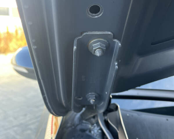 Черный Фольксваген Пассат, объемом двигателя 1.97 л и пробегом 211 тыс. км за 24490 $, фото 33 на Automoto.ua