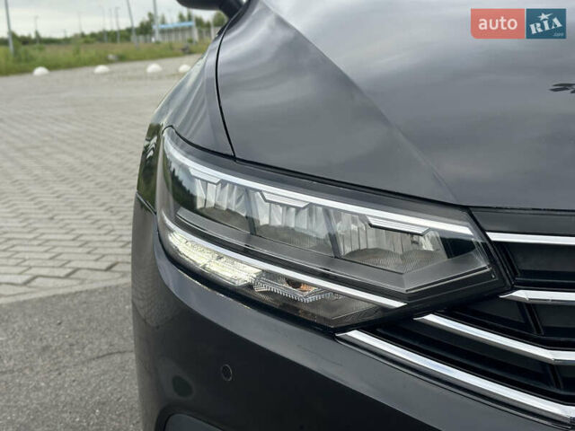 Черный Фольксваген Пассат, объемом двигателя 1.97 л и пробегом 120 тыс. км за 24500 $, фото 18 на Automoto.ua