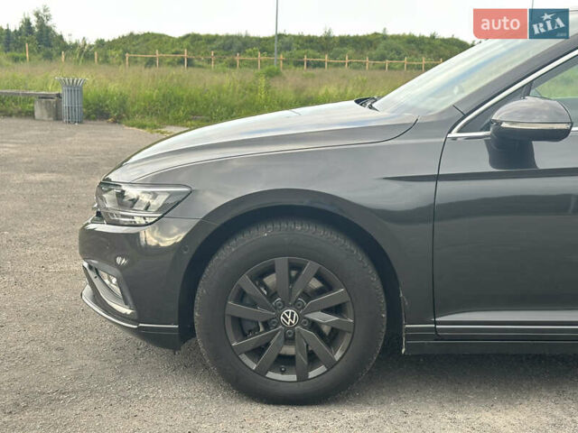 Черный Фольксваген Пассат, объемом двигателя 1.97 л и пробегом 120 тыс. км за 24500 $, фото 15 на Automoto.ua