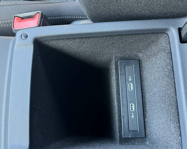 Черный Фольксваген Пассат, объемом двигателя 1.97 л и пробегом 211 тыс. км за 24490 $, фото 63 на Automoto.ua