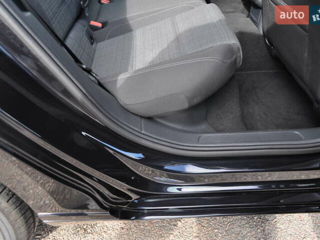 Черный Фольксваген Пассат, объемом двигателя 1.97 л и пробегом 152 тыс. км за 26500 $, фото 40 на Automoto.ua