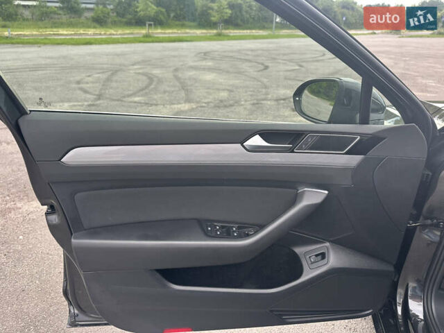 Черный Фольксваген Пассат, объемом двигателя 1.97 л и пробегом 120 тыс. км за 24500 $, фото 20 на Automoto.ua