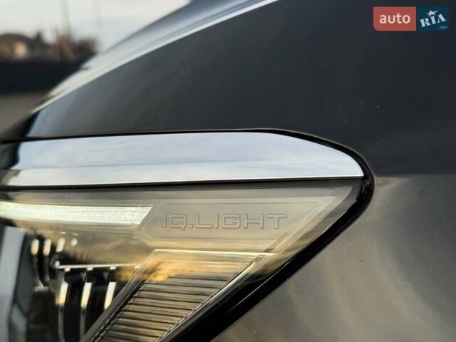 Черный Фольксваген Пассат, объемом двигателя 2 л и пробегом 221 тыс. км за 22999 $, фото 14 на Automoto.ua