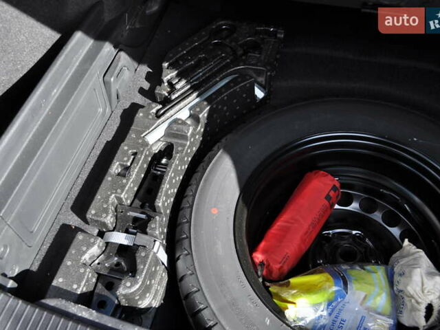 Черный Фольксваген Пассат, объемом двигателя 1.97 л и пробегом 152 тыс. км за 26500 $, фото 37 на Automoto.ua