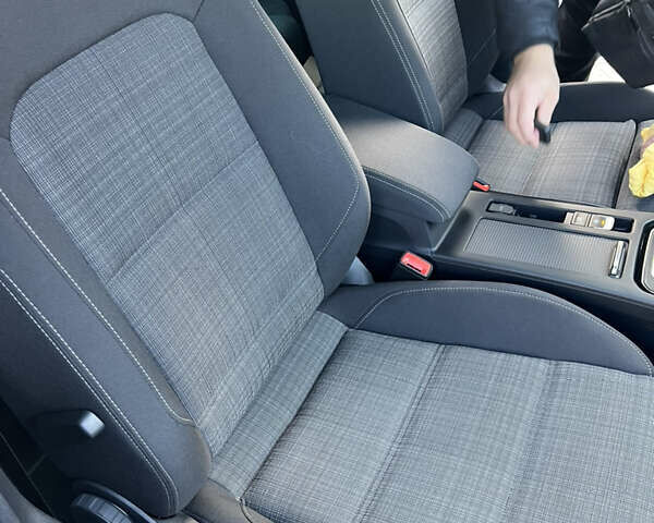 Черный Фольксваген Пассат, объемом двигателя 1.97 л и пробегом 211 тыс. км за 24399 $, фото 42 на Automoto.ua