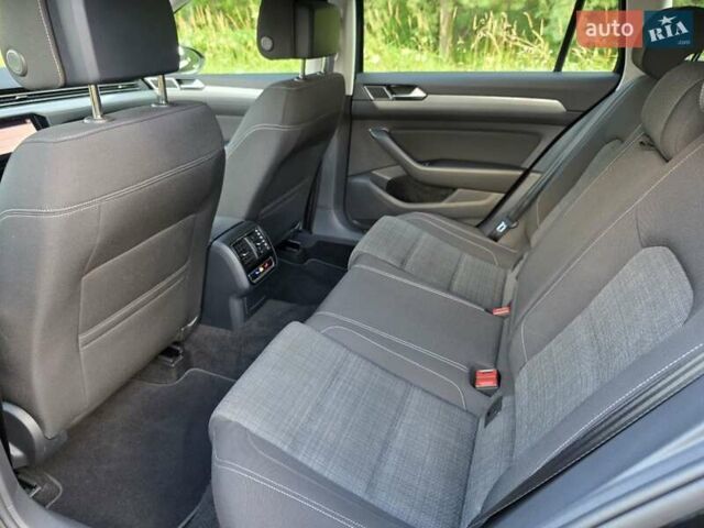 Черный Фольксваген Пассат, объемом двигателя 1.97 л и пробегом 196 тыс. км за 22999 $, фото 36 на Automoto.ua