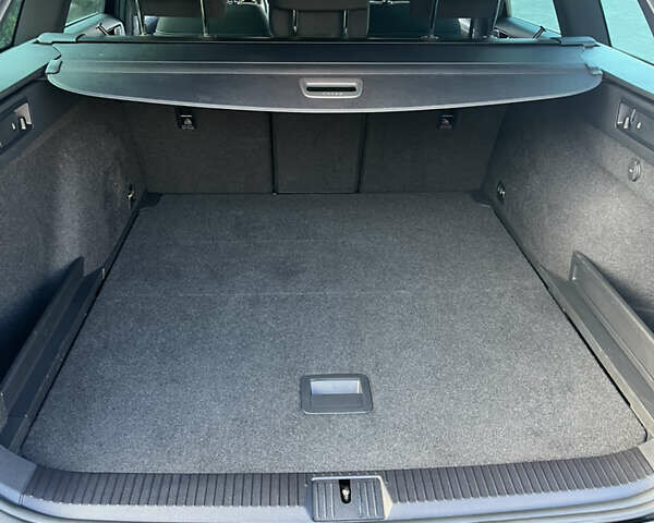 Черный Фольксваген Пассат, объемом двигателя 1.97 л и пробегом 211 тыс. км за 24490 $, фото 24 на Automoto.ua